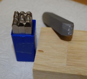 Zahlen- und Namenstempel